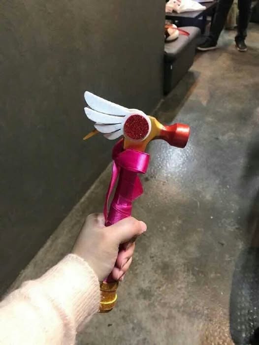 BirdHeadWandHamer