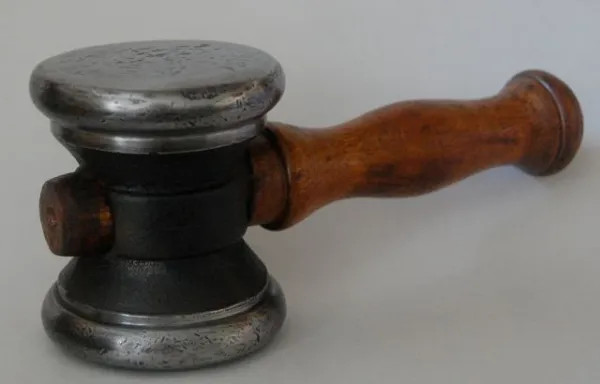 bookbinder&acute;s beating hammer