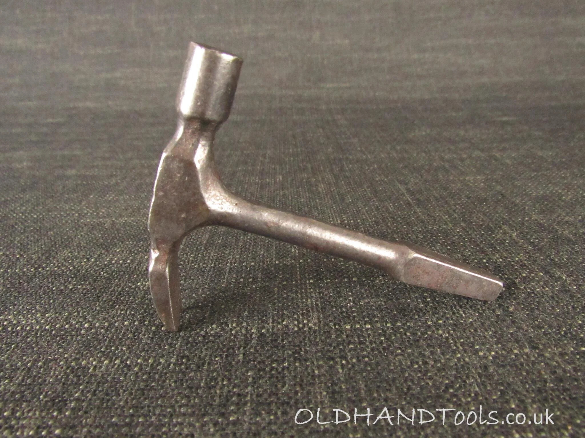 combination carriage key hammer