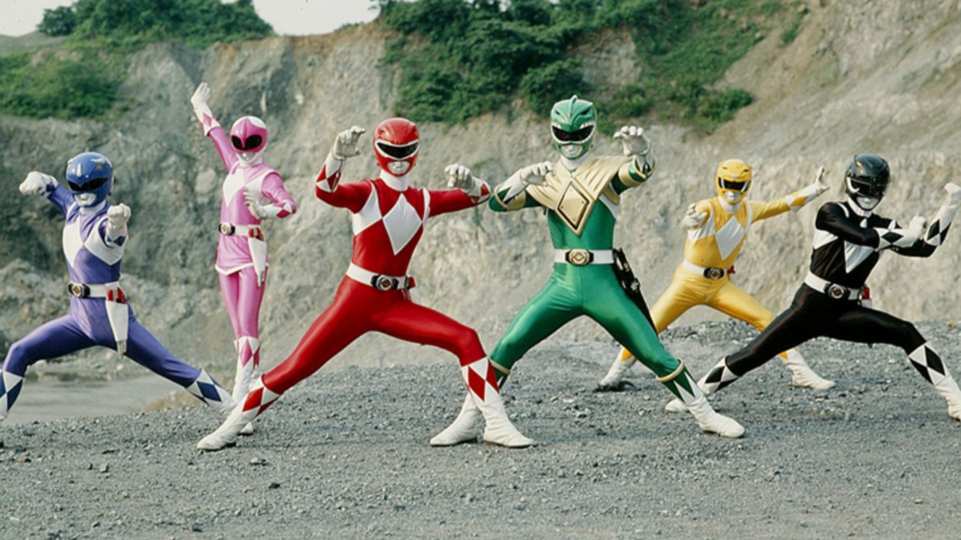 Power Rangers Dino Fury (28x06) &ndash; Megazord Hammer Formation First Fight, &ldquo;Superstition Strikes&rdquo;