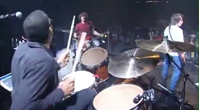 Ween &ndash; Buckingham Green Live in Chicago
